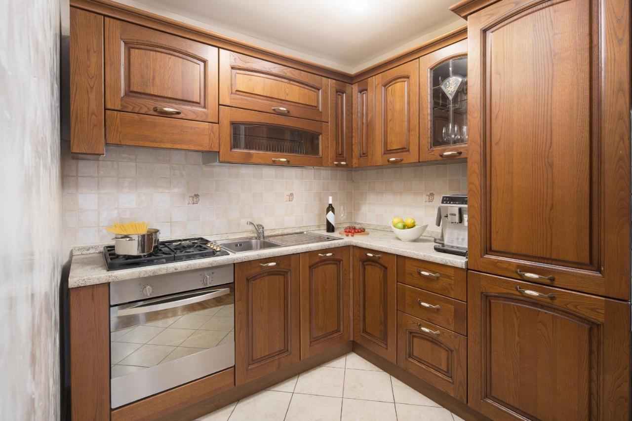 Luxury Apartments Casablanca/Vivaldi Pula Buitenkant foto
