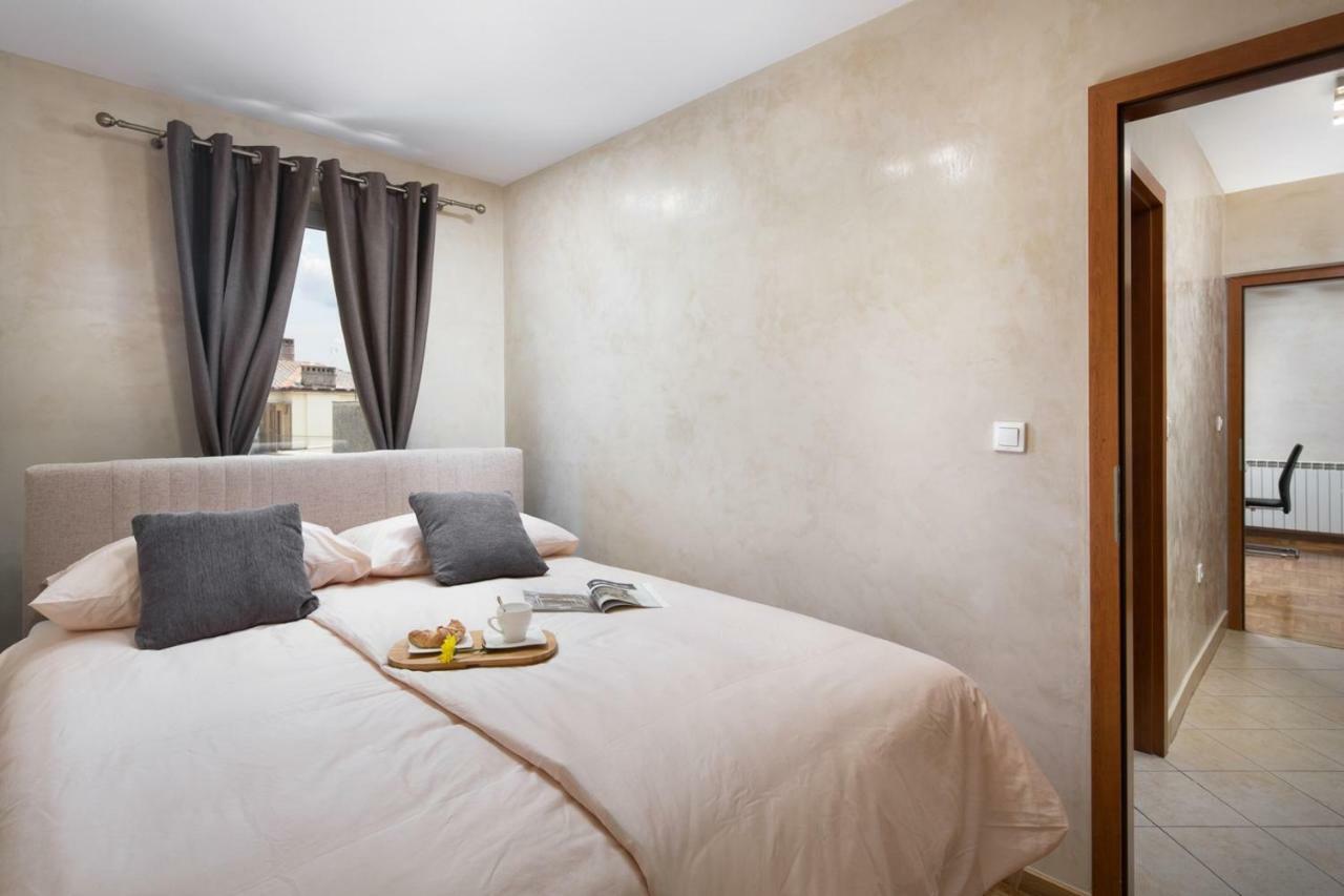 Luxury Apartments Casablanca/Vivaldi Pula Buitenkant foto